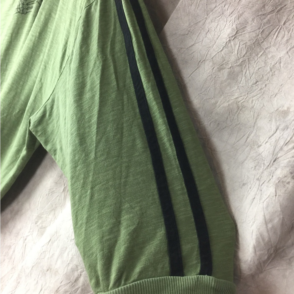 Torrid Olive Slub Jersey Tee. Super Soft skulls - Picture 4 of 6